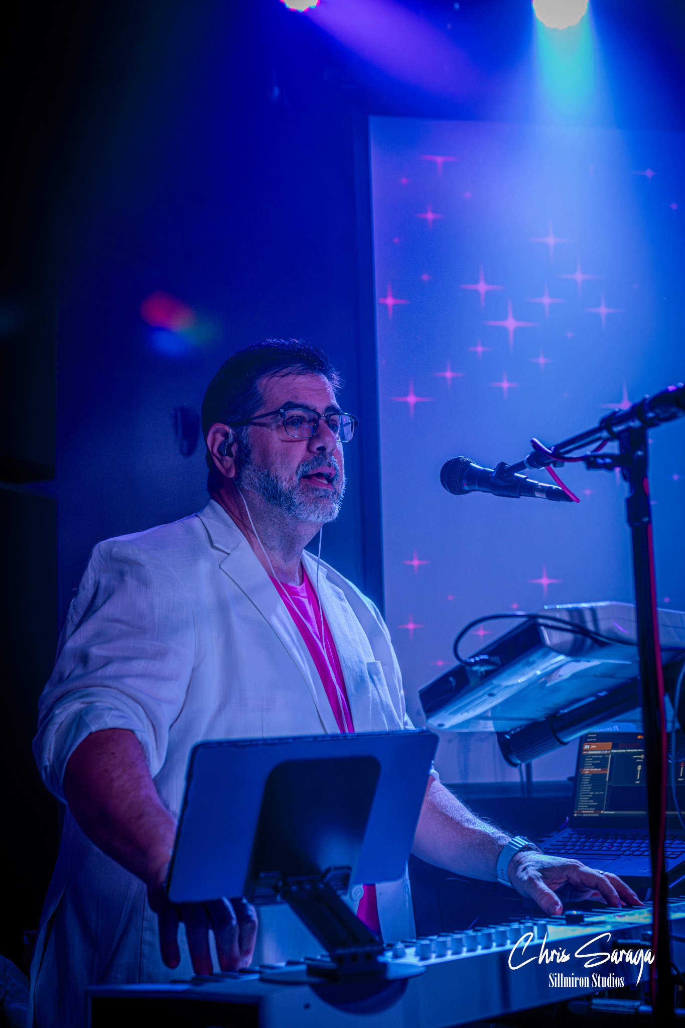Larry Maligie performing on keyboards